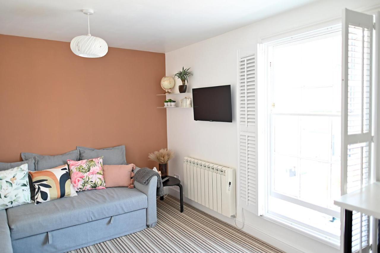 The Teapot Cottage In Town Centre Free Parking Стратфорд на Ейвън Екстериор снимка