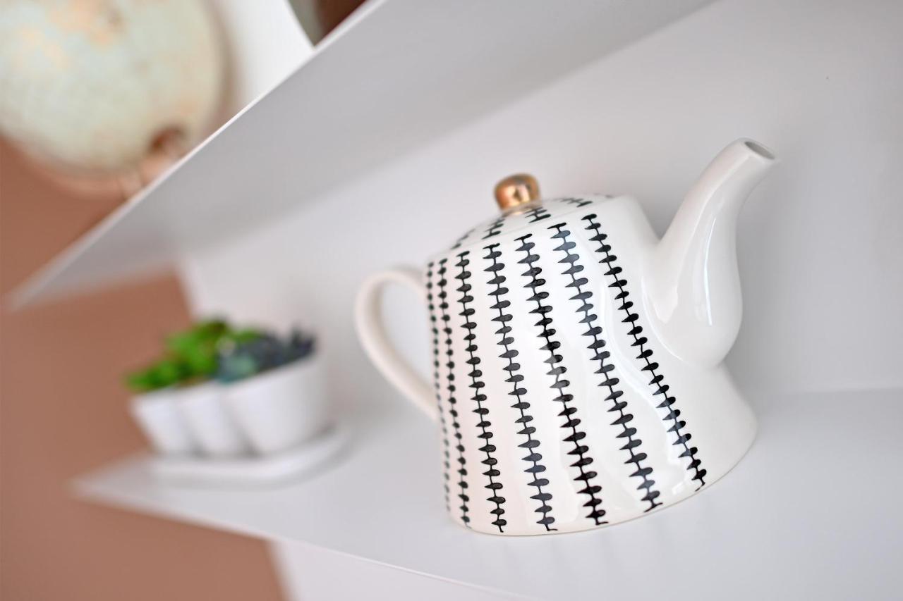 The Teapot Cottage In Town Centre Free Parking Стратфорд на Ейвън Екстериор снимка