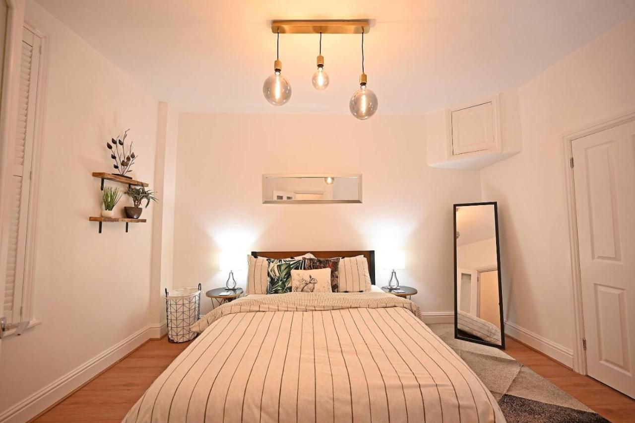 The Teapot Cottage In Town Centre Free Parking Стратфорд на Ейвън Екстериор снимка